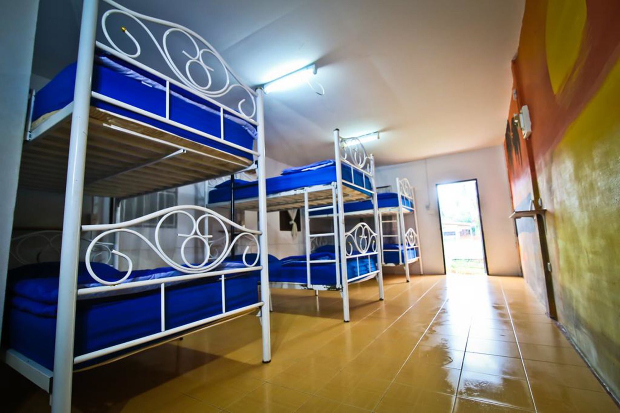 Saparote Hostel Тонг Сала Экстерьер фото